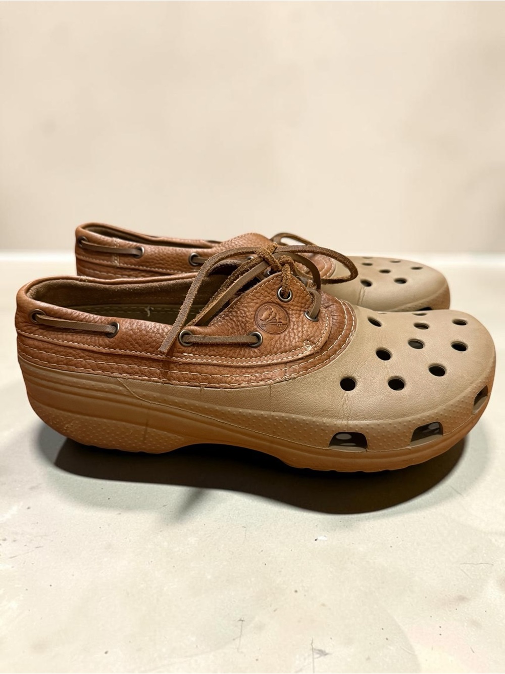 CROCS Men’s Classic Boat Show Islander Pitcrew Olive EUC